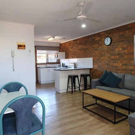 Centrepoint Motel Deniliquin Luaran gambar