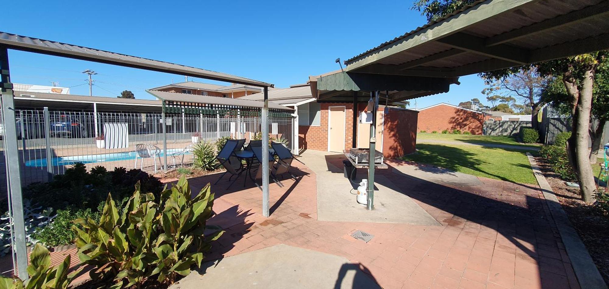 Centrepoint Motel Deniliquin Luaran gambar