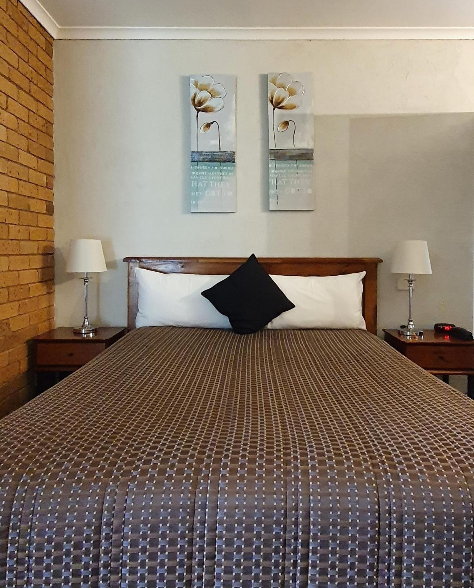 Centrepoint Motel Deniliquin Luaran gambar