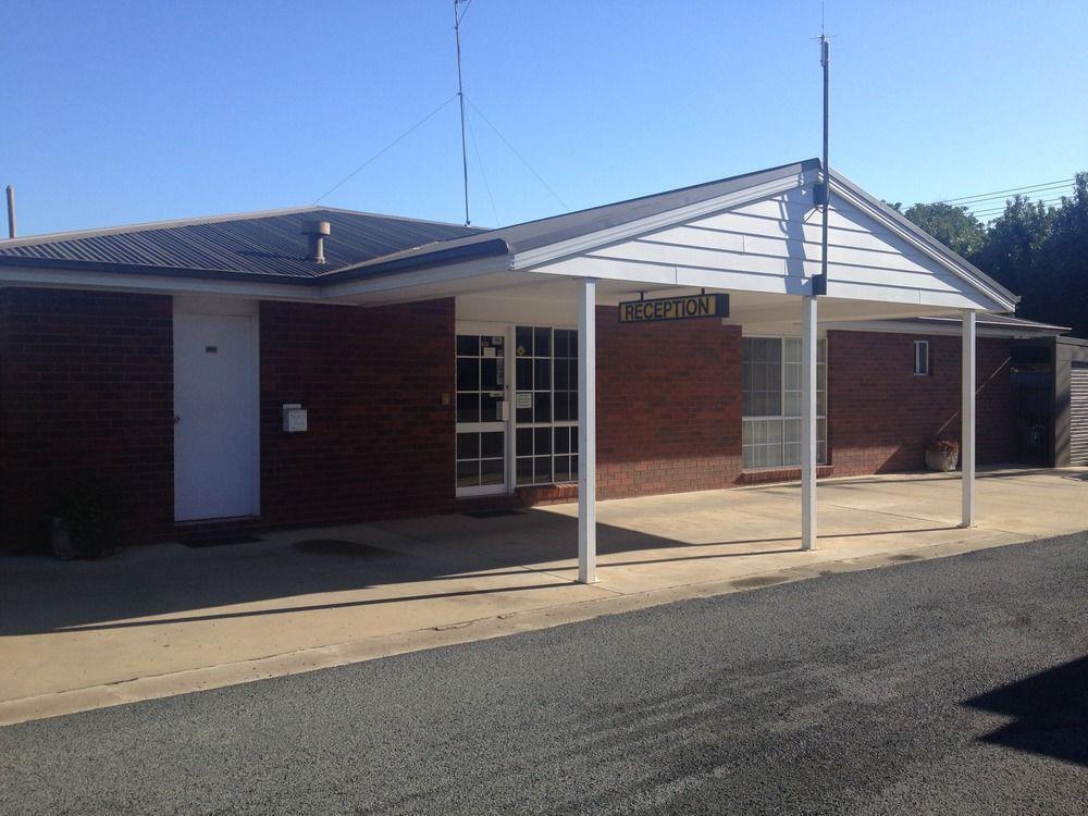 Centrepoint Motel Deniliquin Luaran gambar